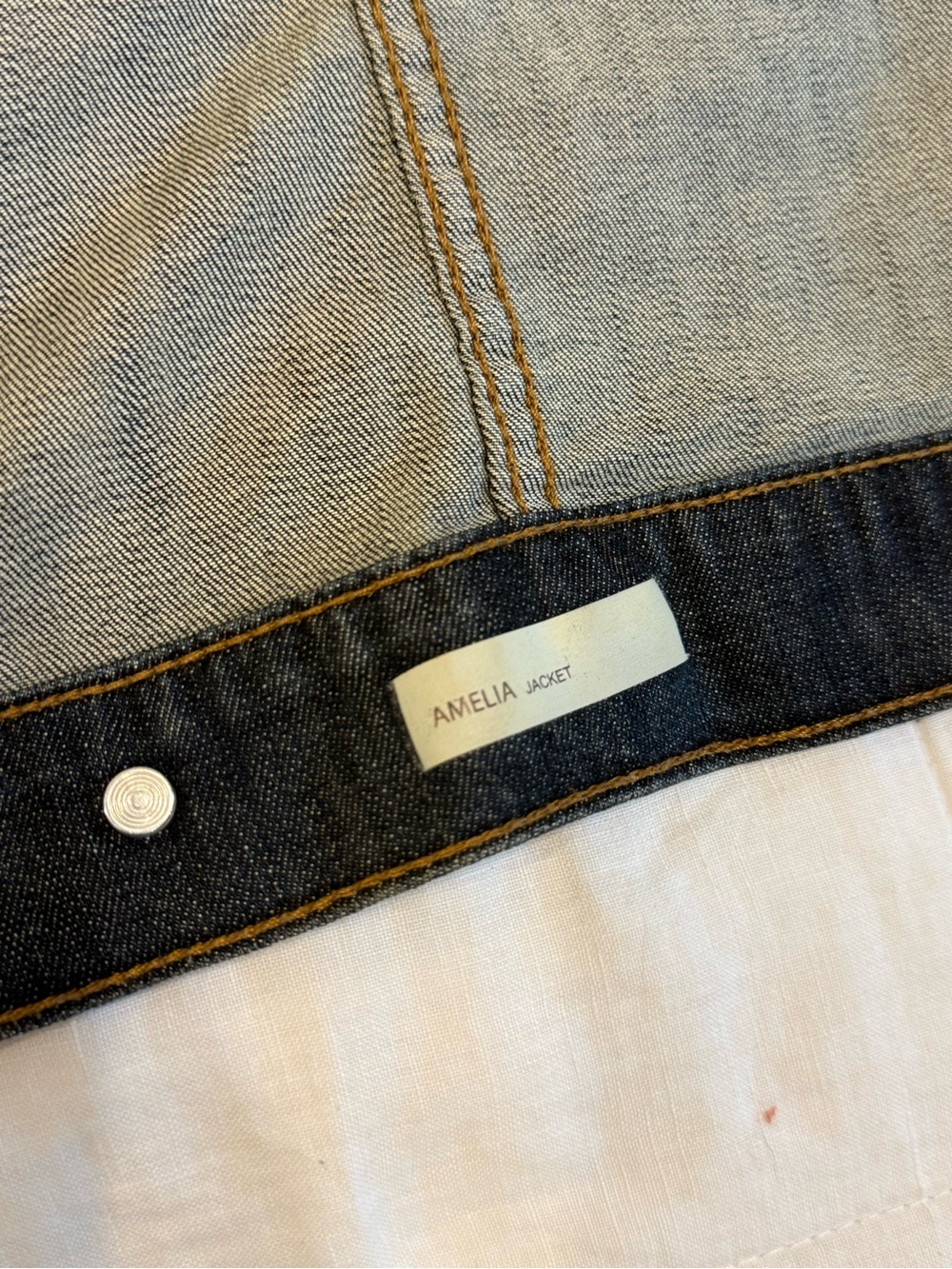Kut from the Kloth Medium Blue Denim Jacket - Picture 4 of 7